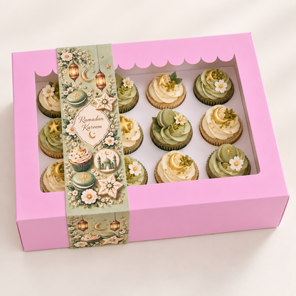 Roze doos voor 12 cupcakes met de Ramadan Kareem sleeve