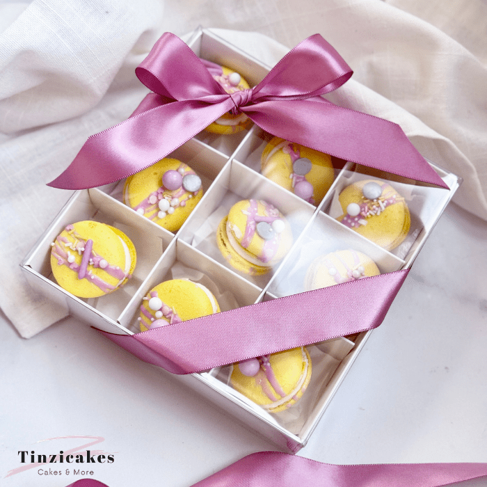 Wit doosje voor 9 macarons (10 st) - Cupcakedozen.nl