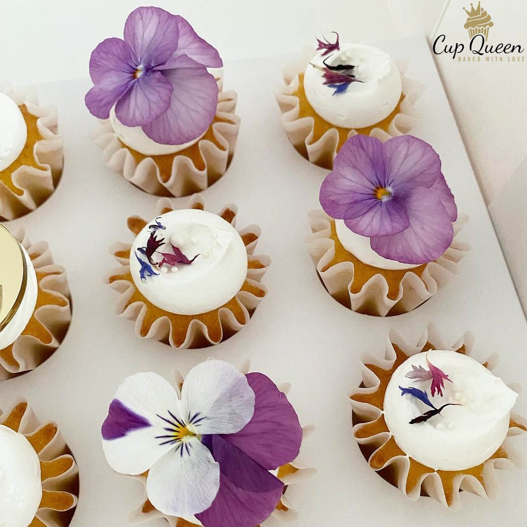 Geribbelde MINI cupcake cups - Wit (96 stuks) - Cupcakedozen.nl