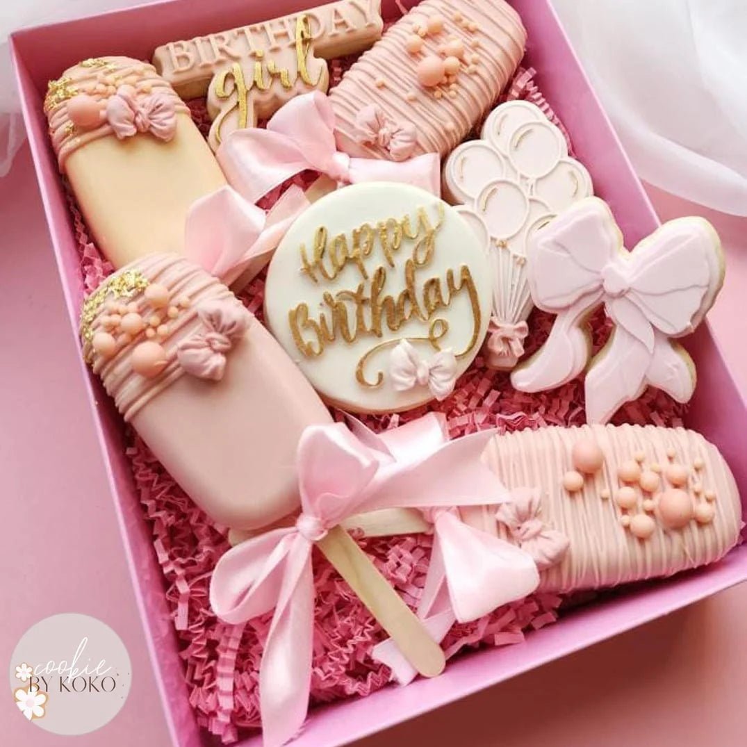 Roze sweet box met transparant deksel (10 st) - Cupcakedozen.nl