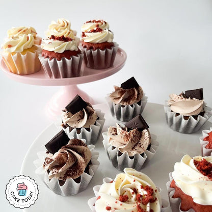 Geribbelde cupcake cups - Wit (96 stuks) - Cupcakedozen.nl
