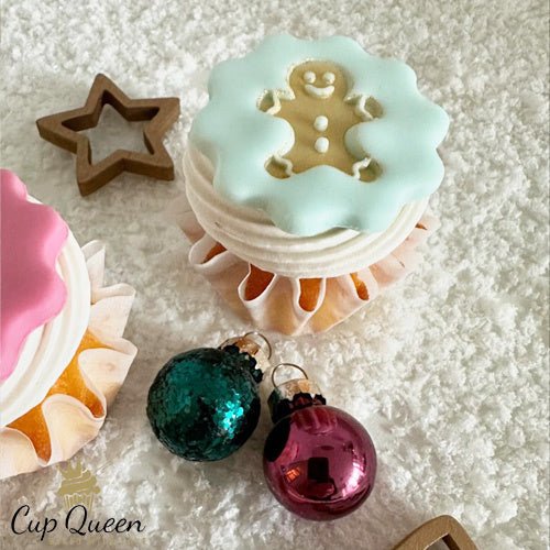 Geribbelde cupcake cups - Wit (96 stuks) - Cupcakedozen.nl