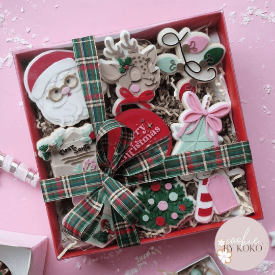 Rode bento combibox + 5 cupcakes (10 st) - Cupcakedozen.nl