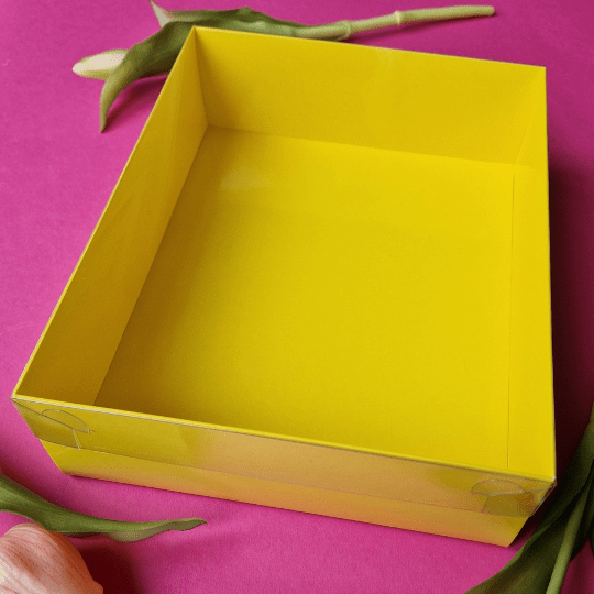 Gele sweet box met transparant deksel (10 st) - Cupcakedozen.nl
