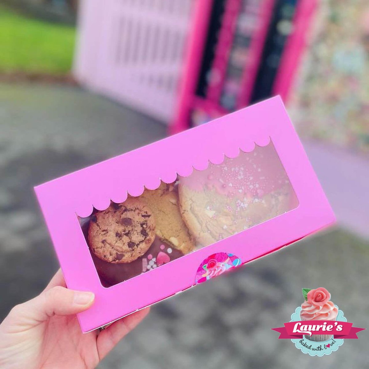 Roze sweet box 23x12,5x5 - luifel (10 st) - Cupcakedozen.nl