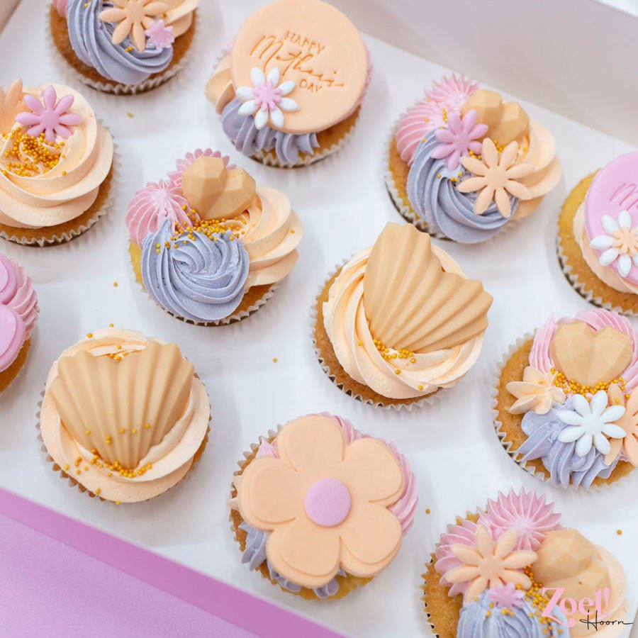 Roze doos voor 12 cupcakes - luifel (10 st) - Cupcakedozen.nl