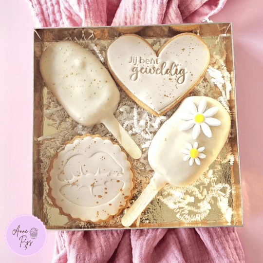 Sweet box goud - 15x15x3 (25 st) - Cupcakedozen.nl