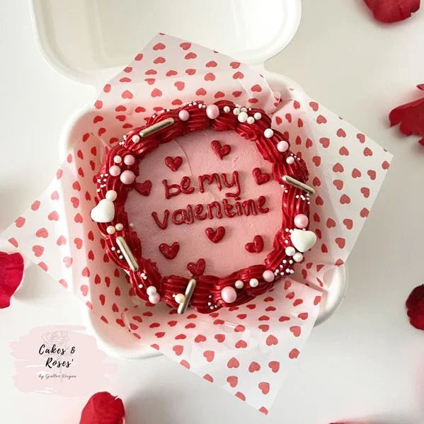 Vetvrij papier - rode hartjes (100 st) - Cupcakedozen.nl