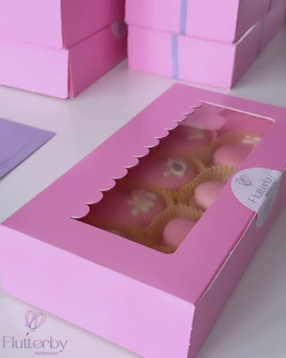 pink treat boxes