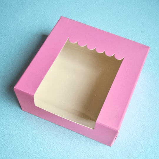 Roze donutdoosje - luifel (25 st) - Cupcakedozen.nl