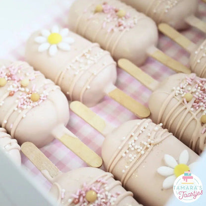 Vetvrij papier - roze ruiten (100 st) - Cupcakedozen.nl
