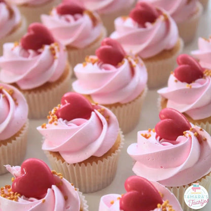 Witte baking cups (500 st) - Cupcakedozen.nl