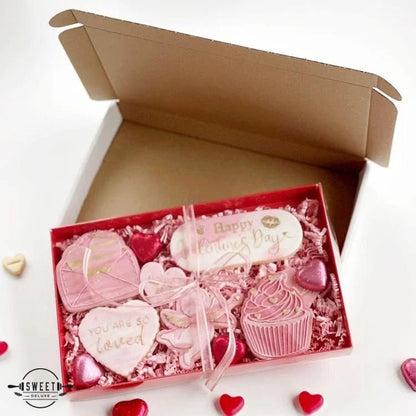 Rode (brievenbus)doos voor koekjes (25 st.) - Cupcakedozen.nl