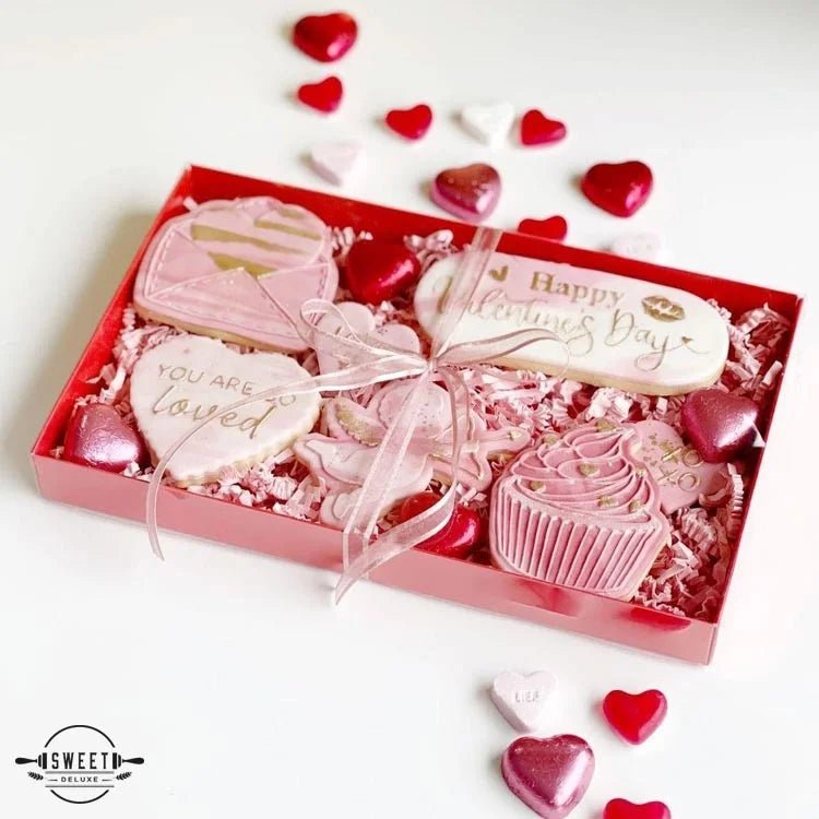 Rode (brievenbus)doos voor koekjes (25 st.) - Cupcakedozen.nl