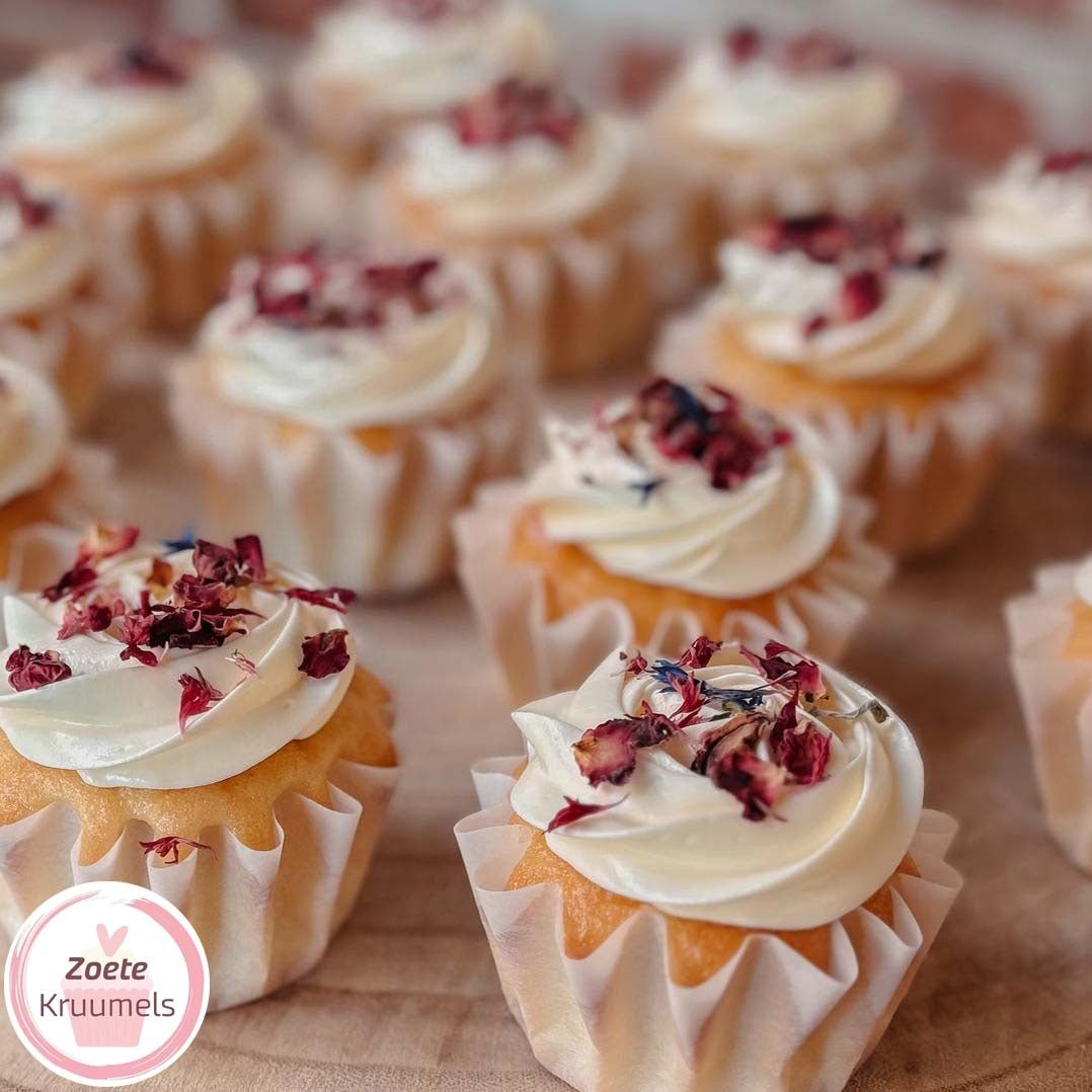 Geribbelde cupcake cups - Wit (96 stuks) - Cupcakedozen.nl